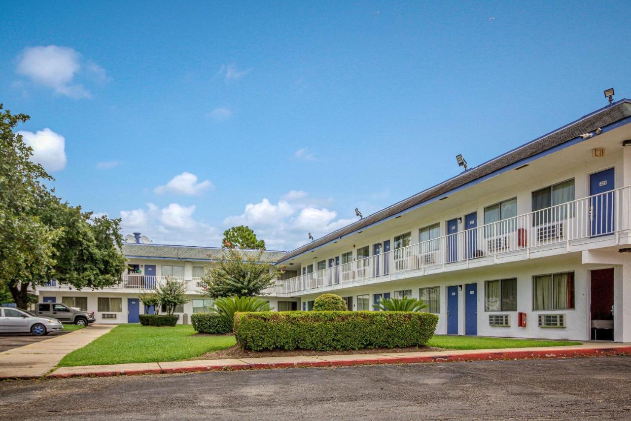 Motel 6-Conroe, Tx Eksteriør bilde