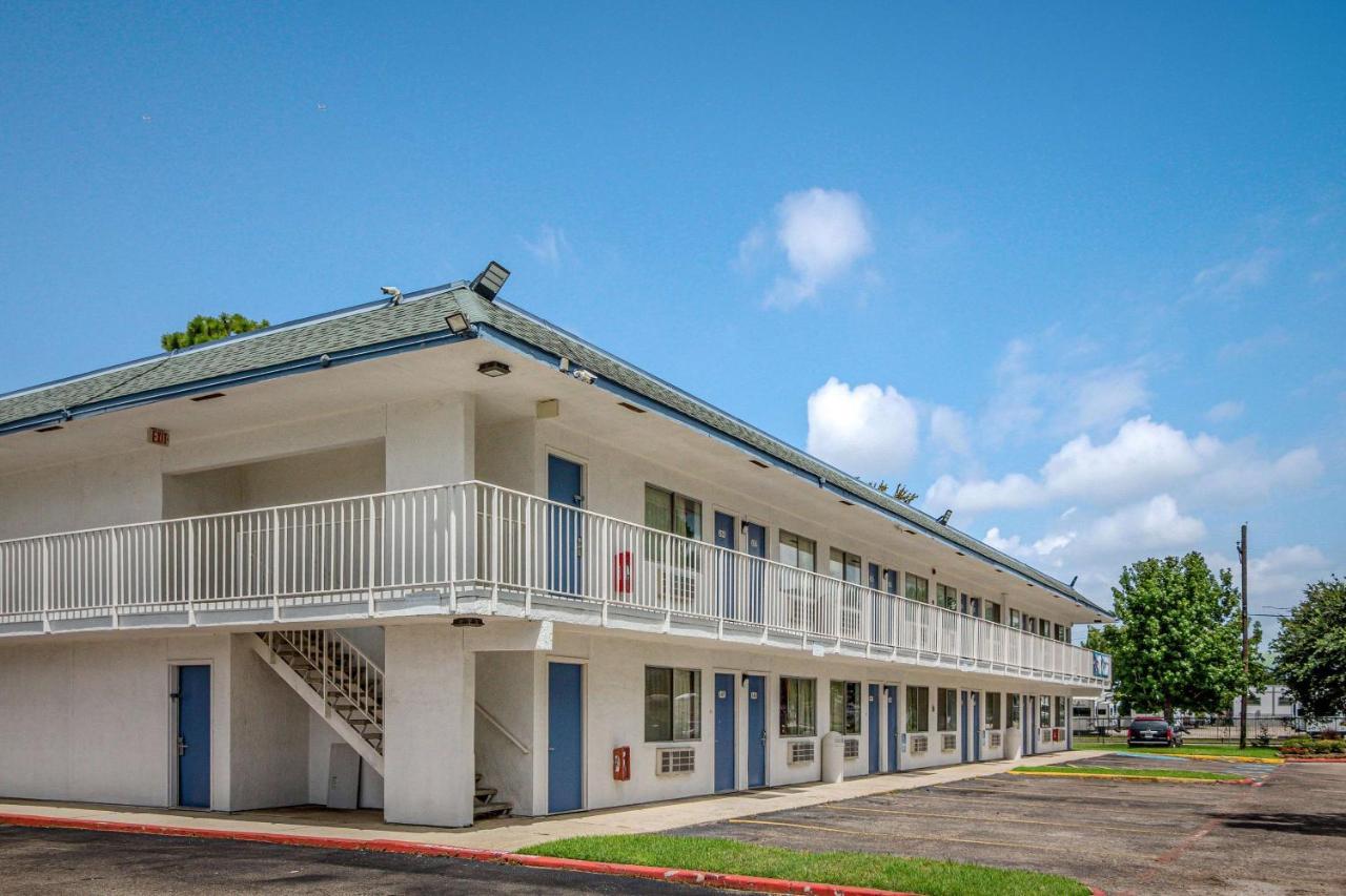 Motel 6-Conroe, Tx Eksteriør bilde