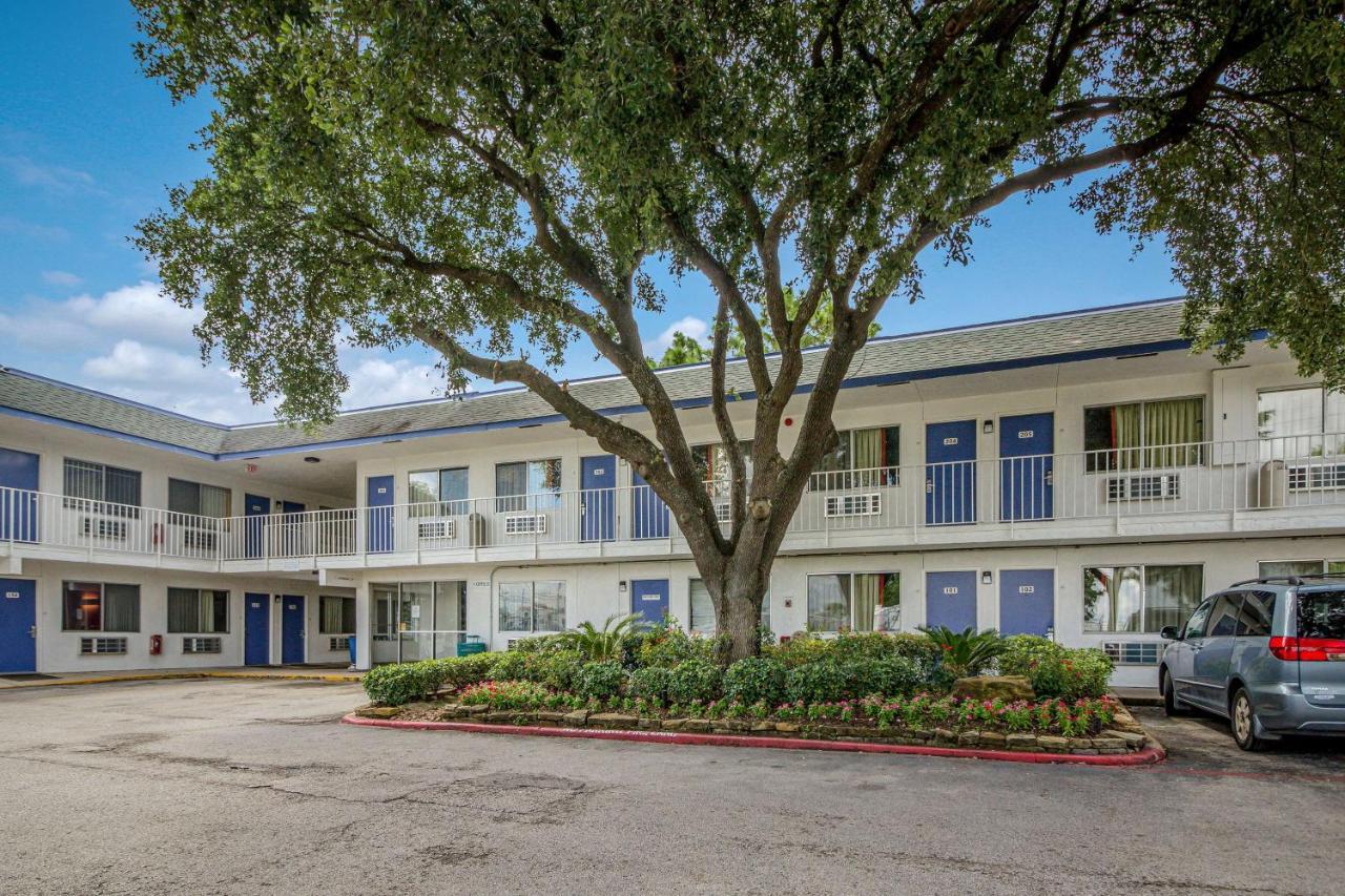 Motel 6-Conroe, Tx Eksteriør bilde