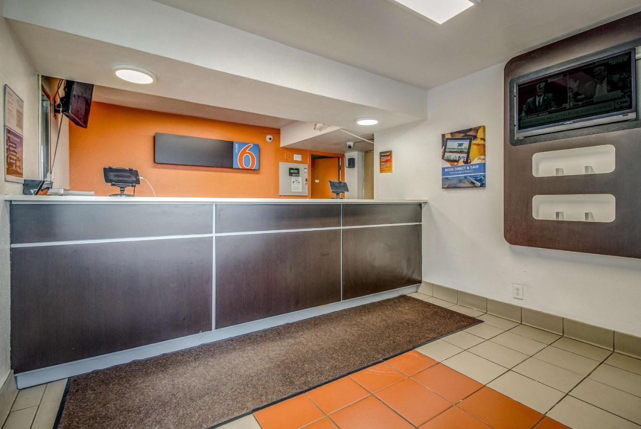 Motel 6-Conroe, Tx Eksteriør bilde