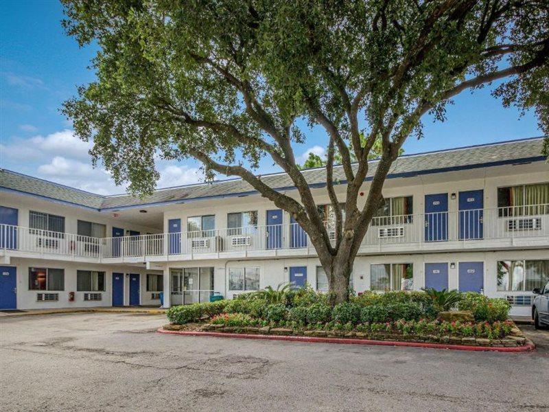 Motel 6-Conroe, Tx Eksteriør bilde