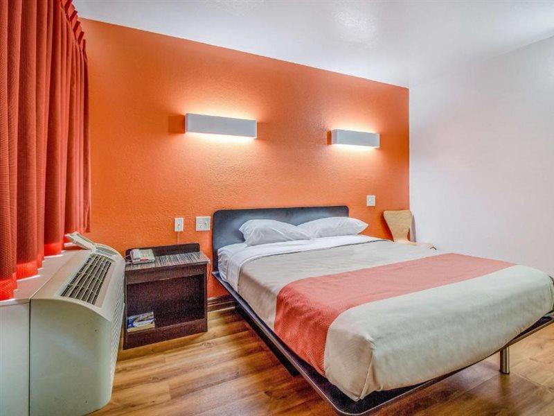 Motel 6-Conroe, Tx Eksteriør bilde